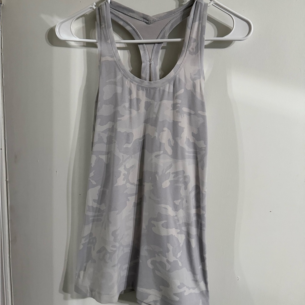 Lululemon Size 4 Camo Racerback Tank Top